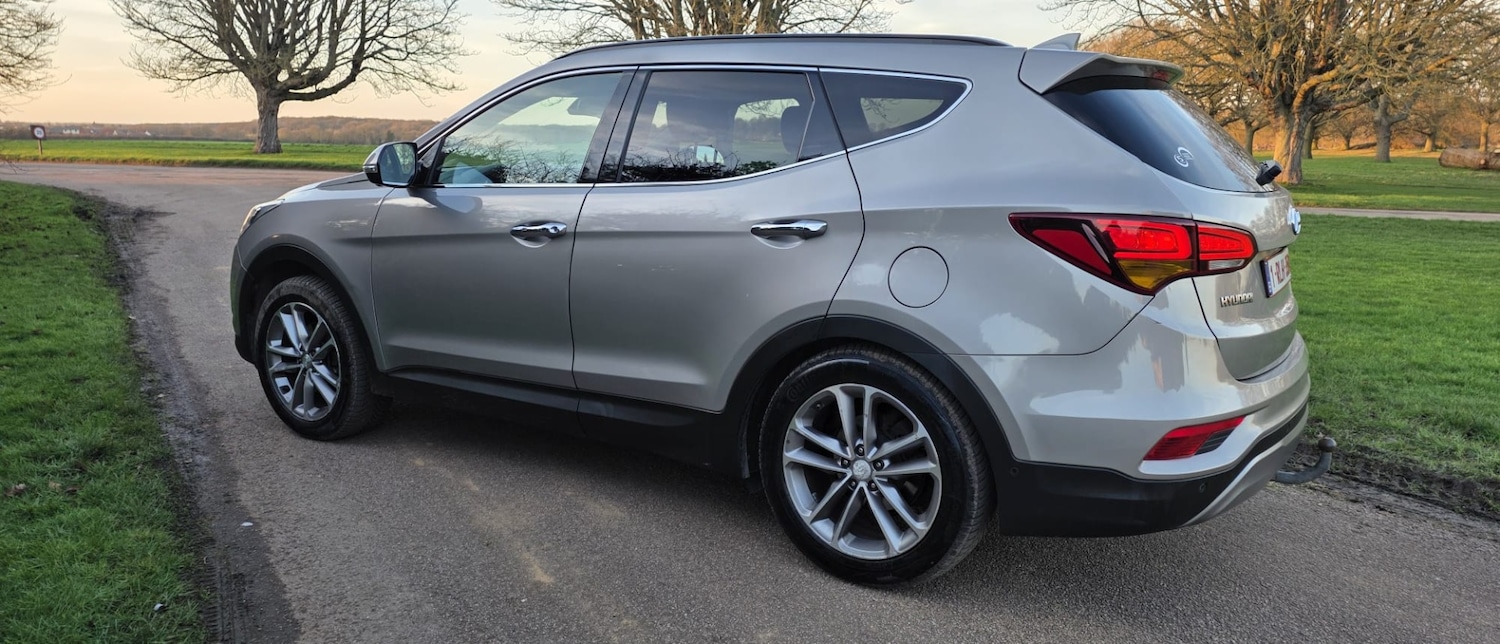 Used Hyundai Santa Fe 2017 for sale - 77669210: Photo 25