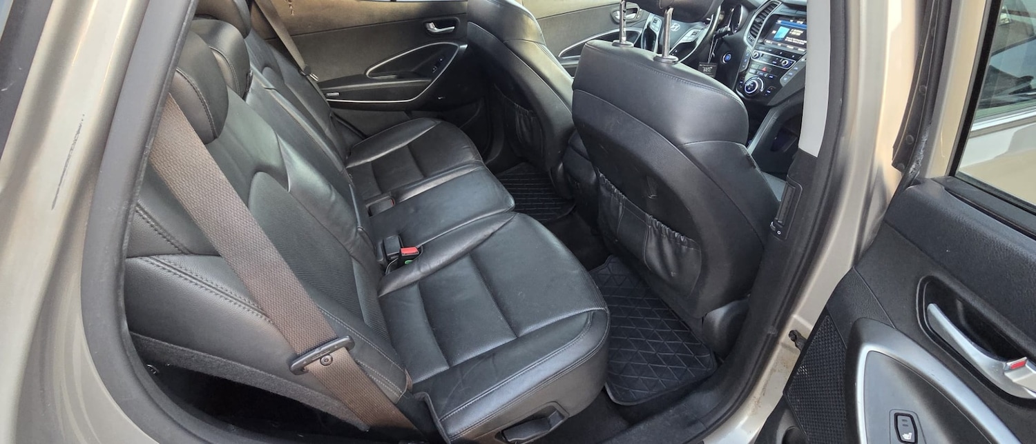 Used Hyundai Santa Fe 2017 for sale - 77669210: Photo 28