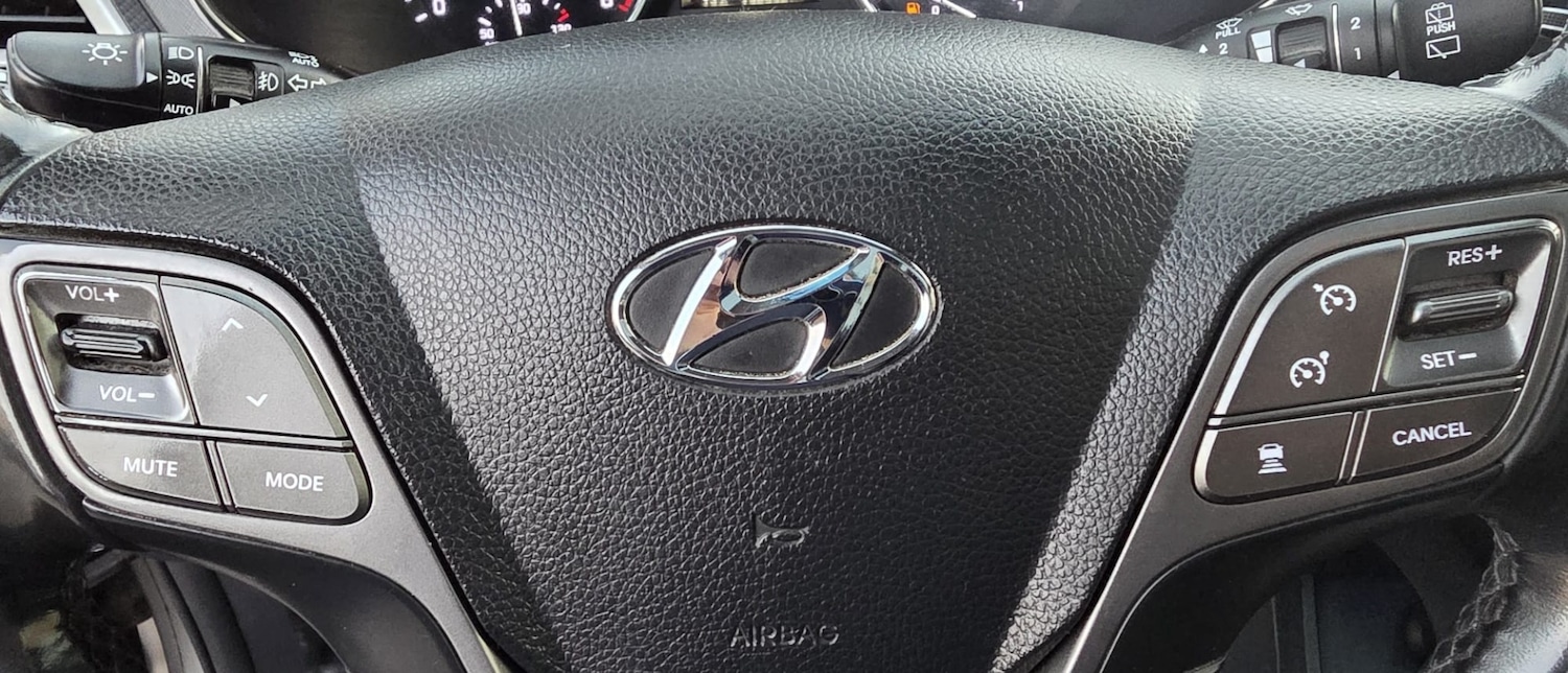 Used Hyundai Santa Fe 2017 for sale - 77669210: Photo 38