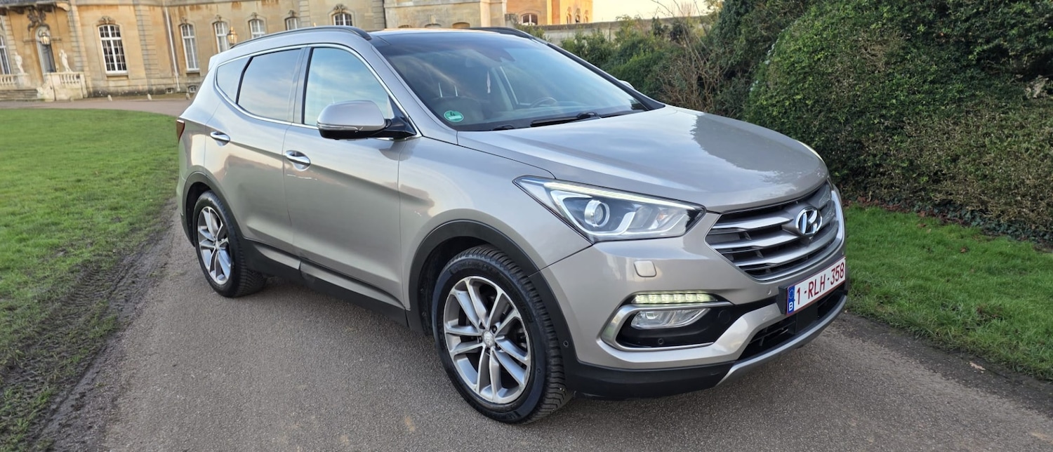 Used Hyundai Santa Fe 2017 for sale - 77669210: Photo 4
