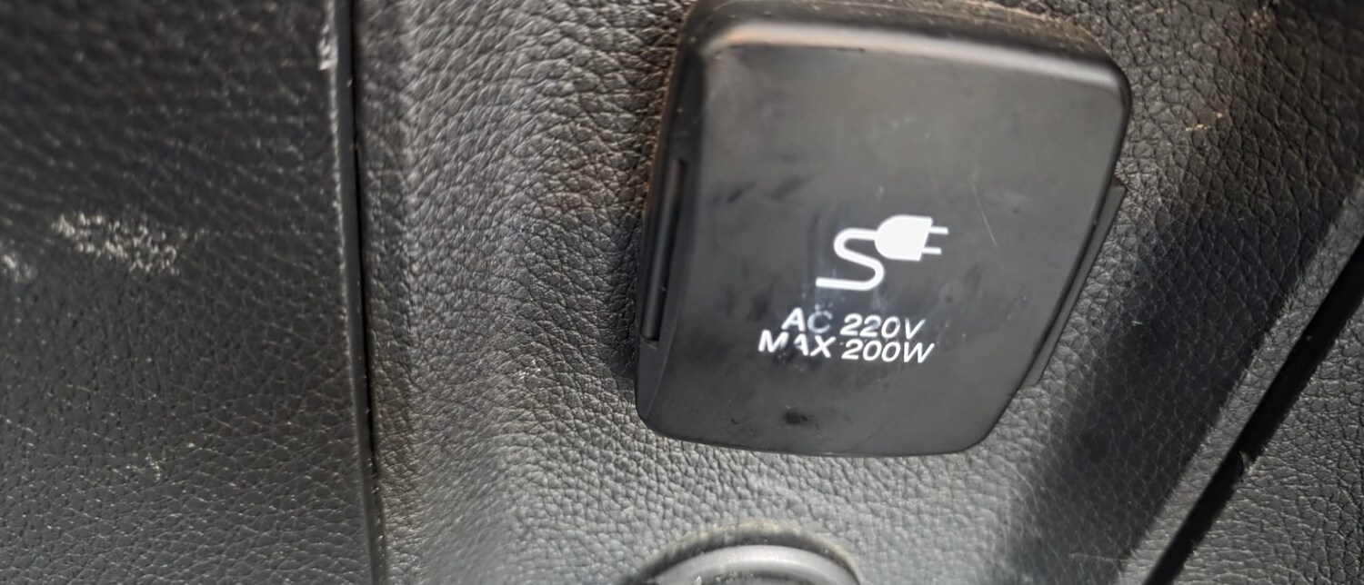 Used Hyundai Santa Fe 2017 for sale - 77669210: Photo 45