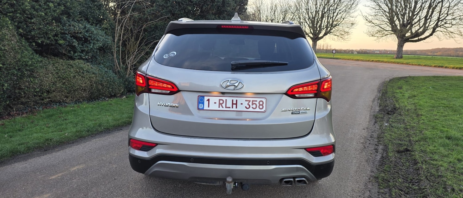 Used Hyundai Santa Fe 2017 for sale - 77669210: Photo 5