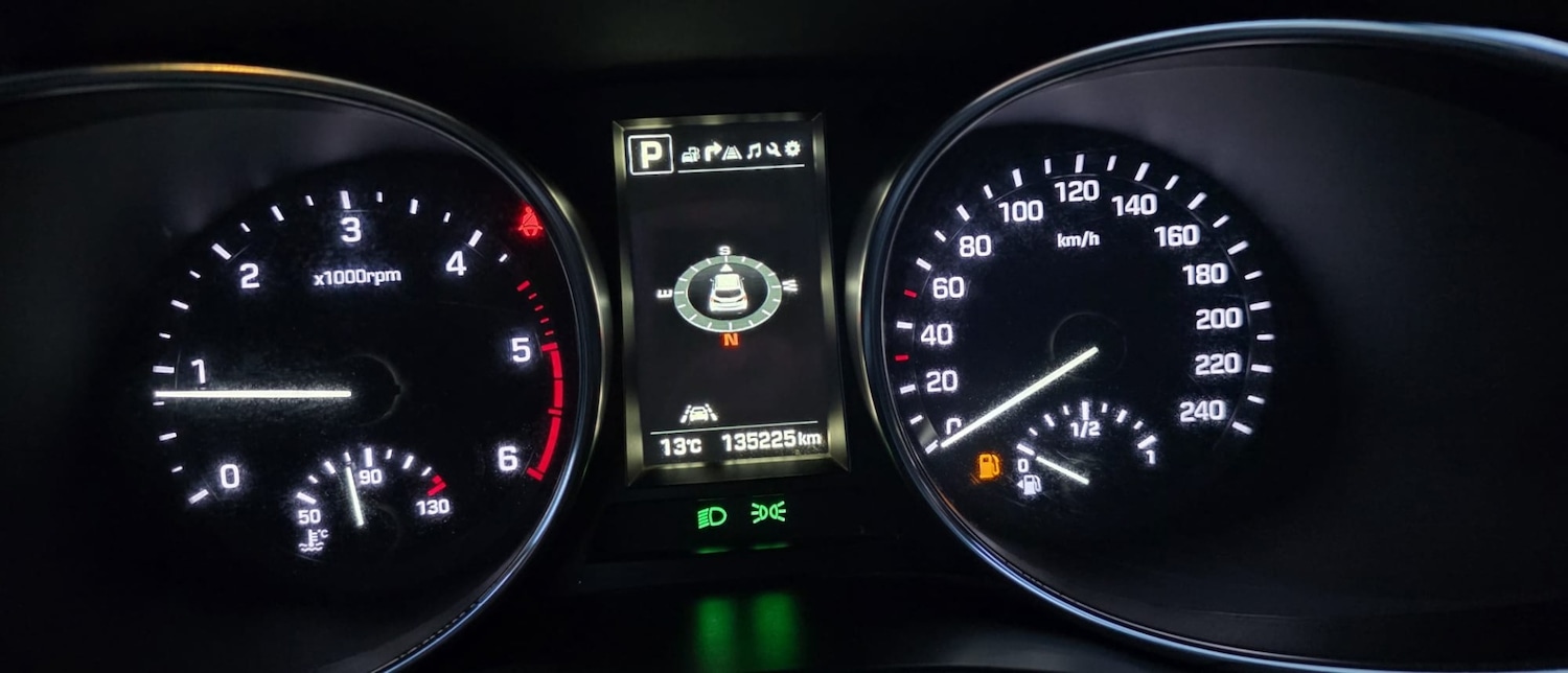 Used Hyundai Santa Fe 2017 for sale - 77669210: Photo 53