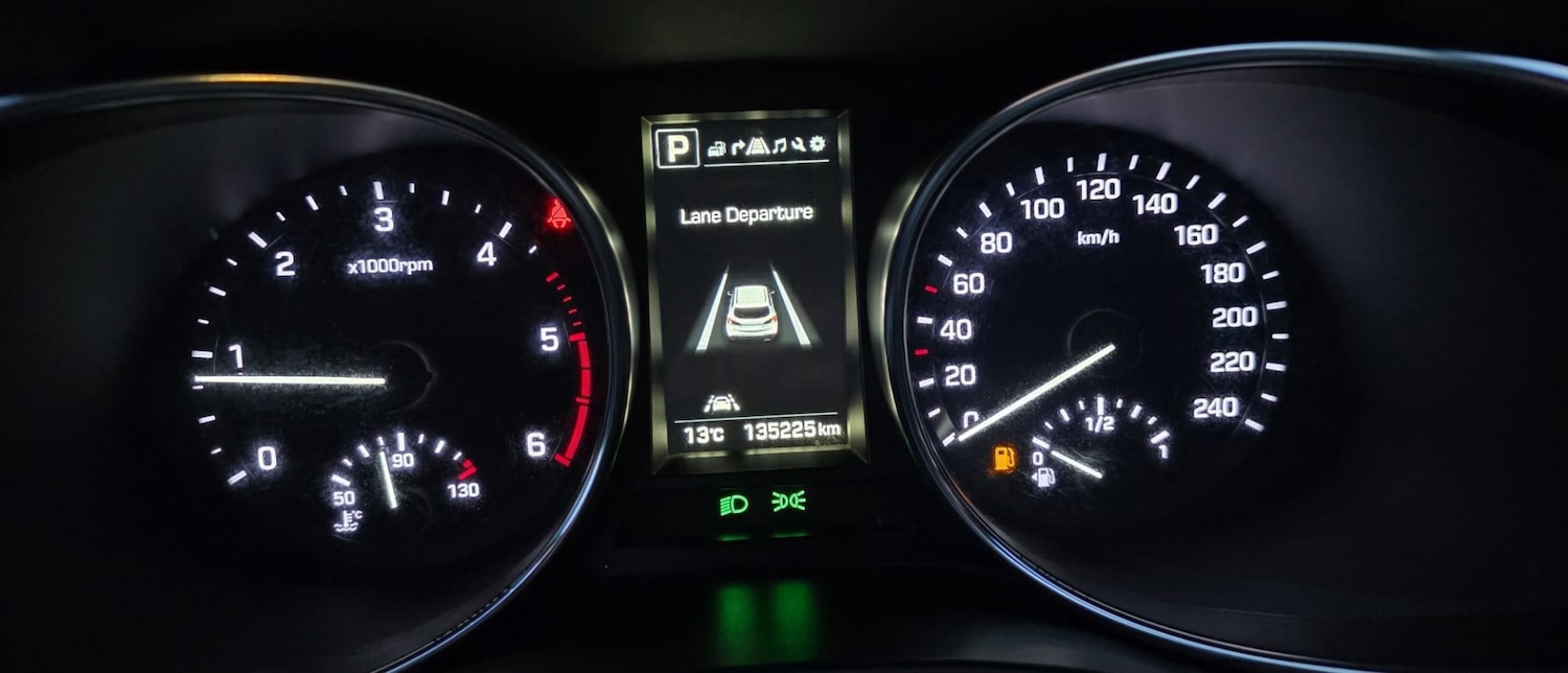 Used Hyundai Santa Fe 2017 for sale - 77669210: Photo 54