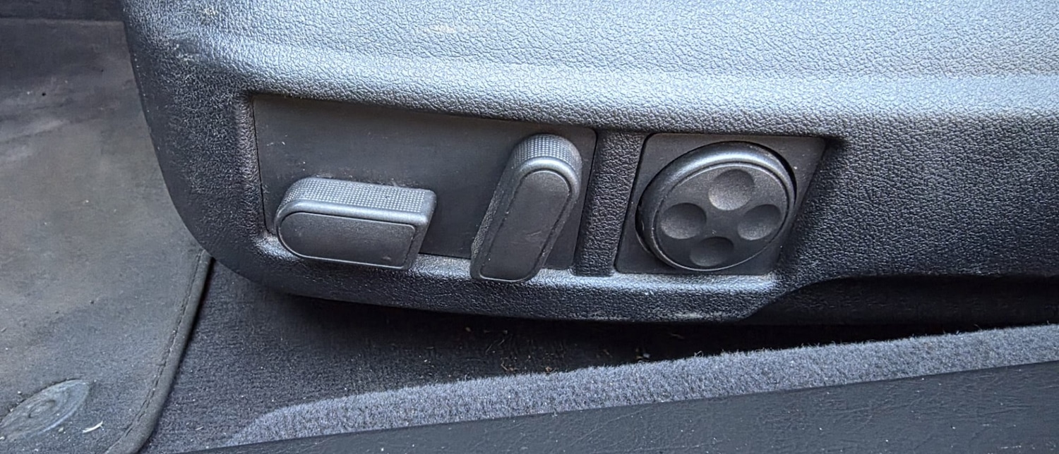 Used Audi A6 Allroad 2004 for sale - 78213762: Photo 38