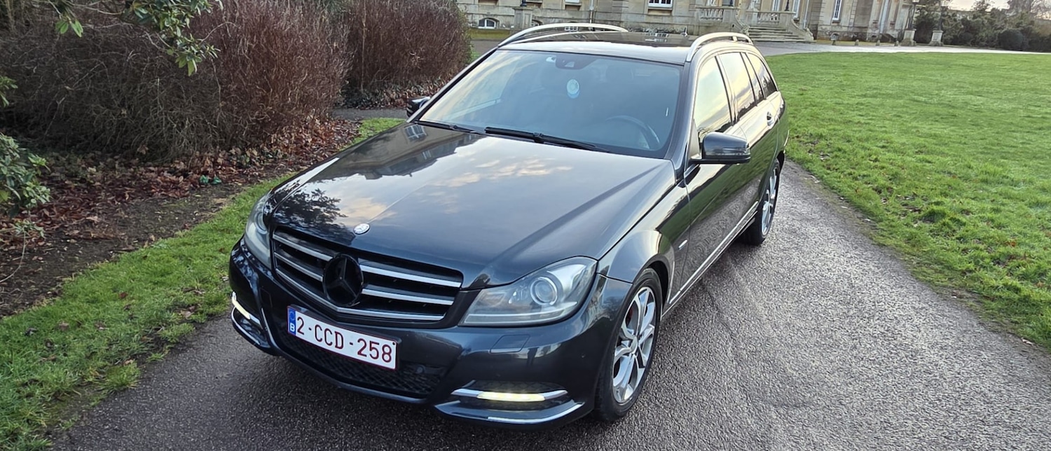 Used Mercedes-Benz C Class 2011 for sale - 77370858: Photo 2