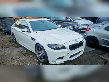 BMW - M5