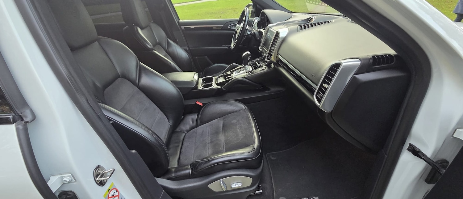 Used Porsche Cayenne 2017 for sale - 76758943: Photo 13