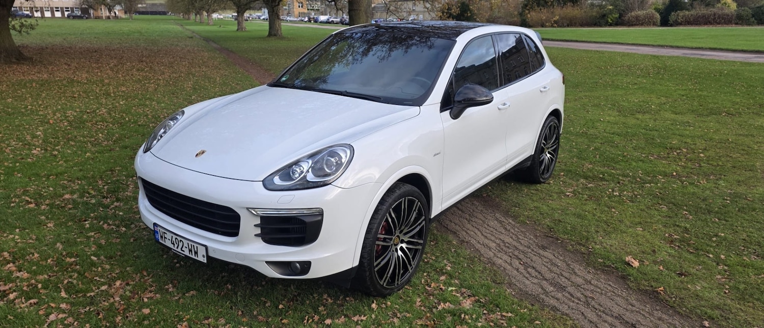 Used Porsche Cayenne 2017 for sale - 76758943: Photo 3