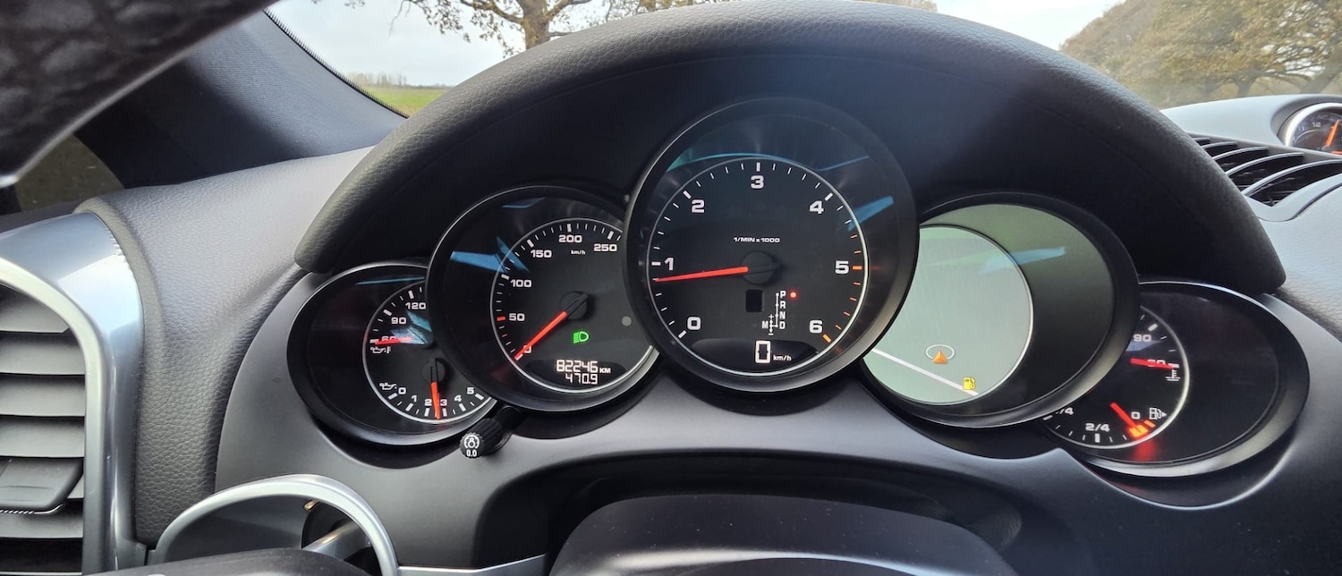 Used Porsche Cayenne 2017 for sale - 76758943: Photo 31