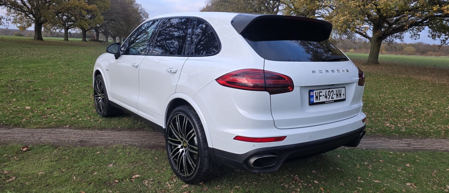 Used Porsche Cayenne 2017 for sale - 76758943: Photo 34