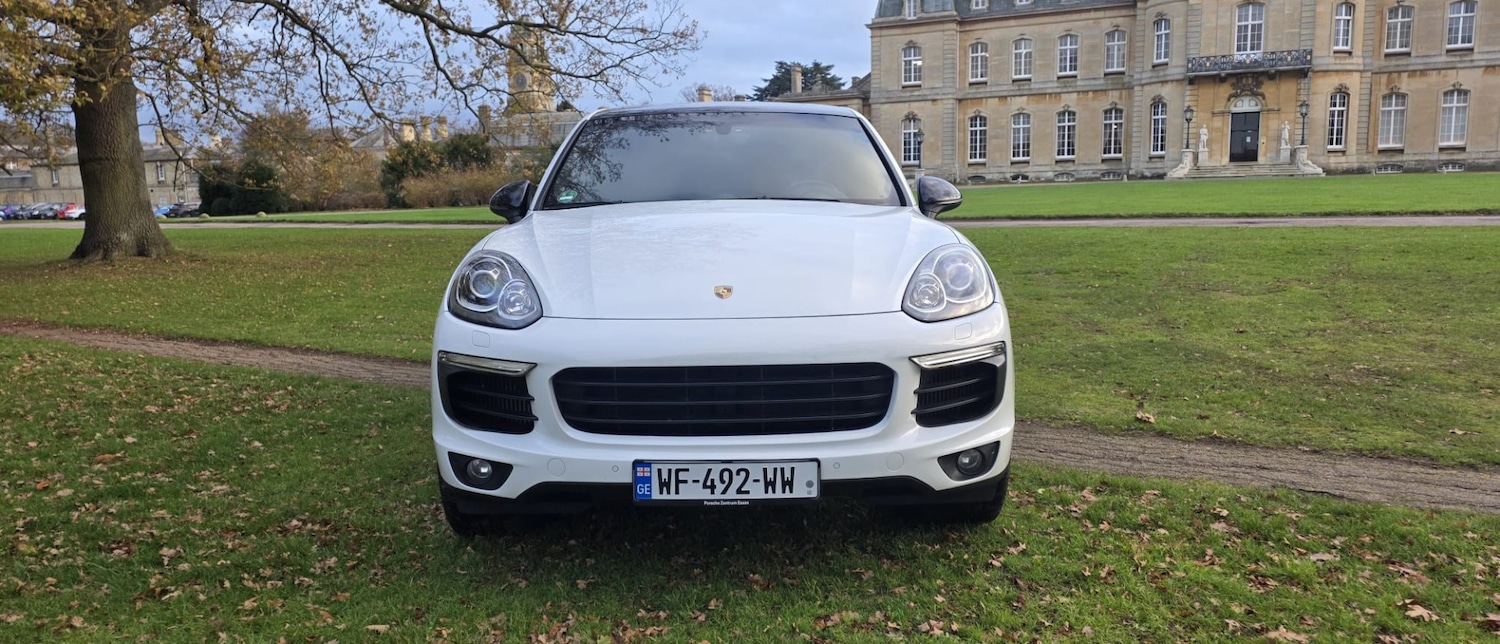 Used Porsche Cayenne 2017 for sale - 76758943: Photo 4