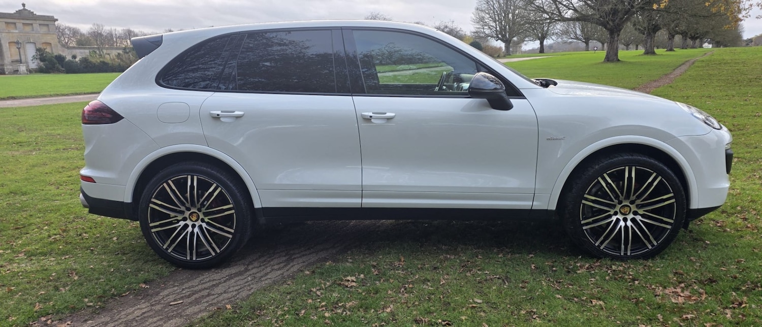 Used Porsche Cayenne 2017 for sale - 76758943: Photo 6