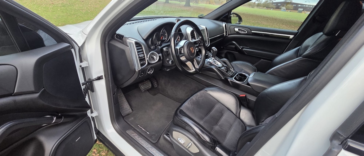 Used Porsche Cayenne 2017 for sale - 76758943: Photo 8