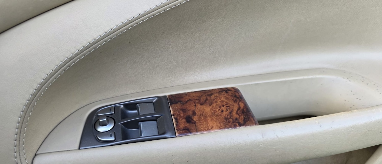 Used Jaguar XKR 2008 for sale - 78134921: Photo 39