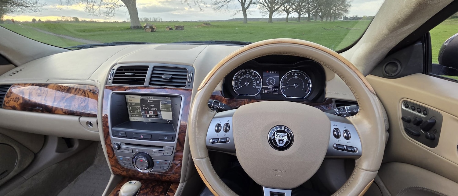 Used Jaguar XKR 2008 for sale - 78134921: Photo 51