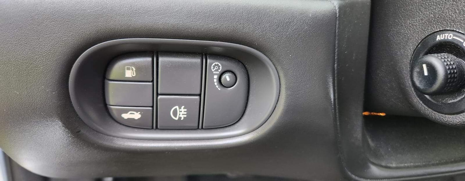 Used Jaguar XK 2009 for sale - 76309657: Photo 24