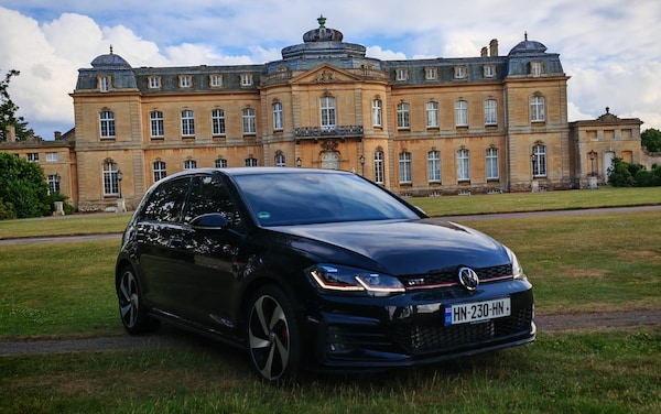 Used Volkswagen Golf 2019 for sale - 75049629: Photo 1