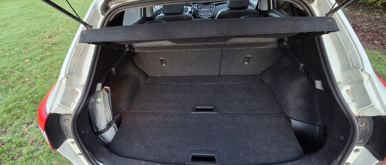 Used Nissan Qashqai 2016 for sale - 77357200: Photo 11