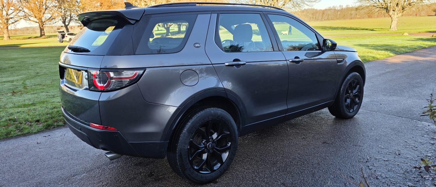 Used Land Rover Discovery Sport 2016 for sale - 76799609: Photo 26