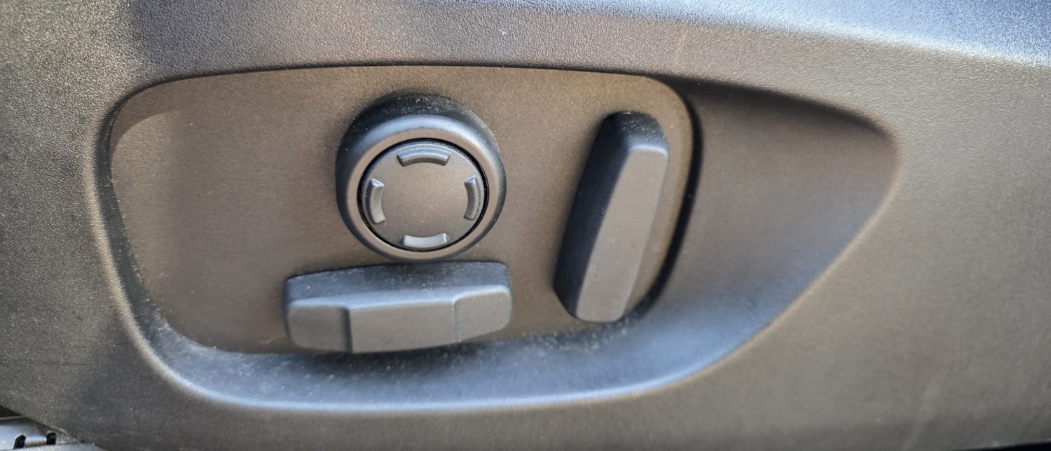 Used Land Rover Discovery Sport 2016 for sale - 76799609: Photo 32