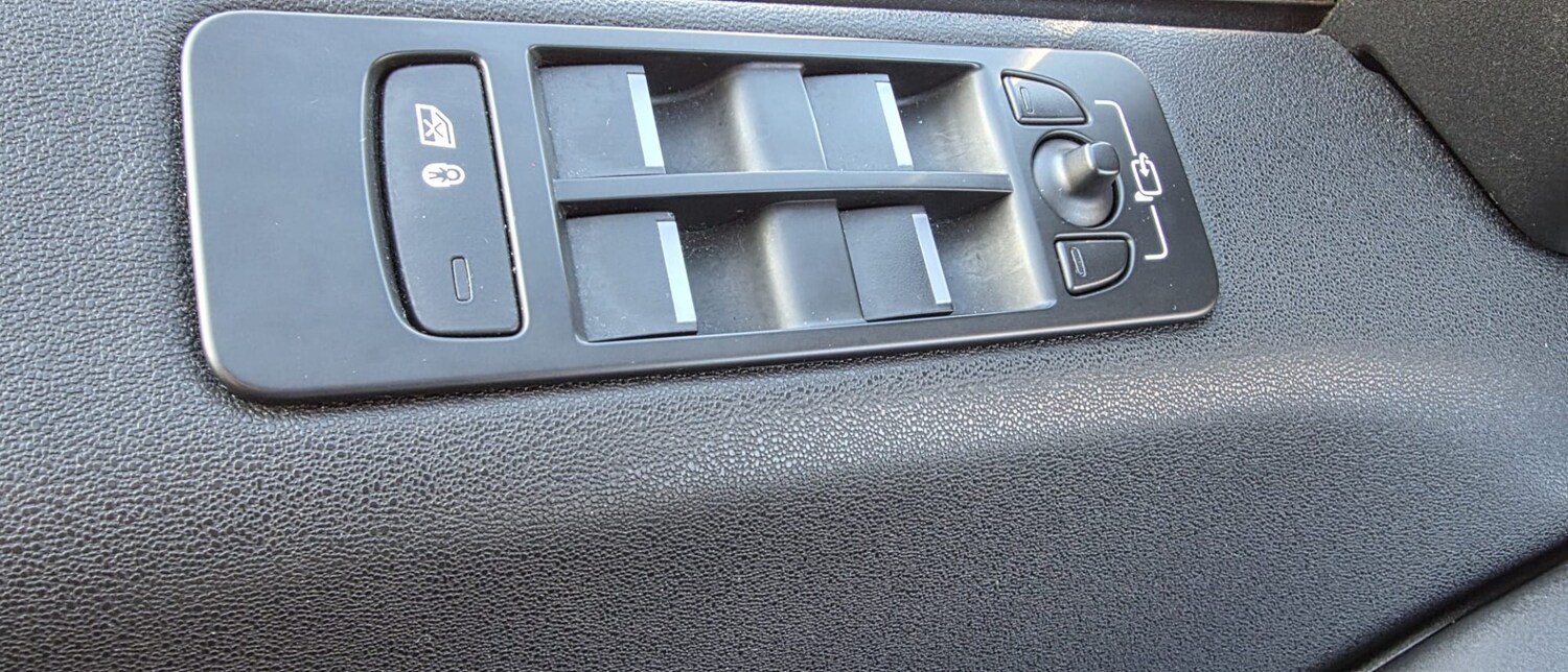 Used Land Rover Discovery Sport 2016 for sale - 76799609: Photo 53