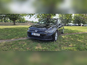 Used Volkswagen Golf 2021 for sale - 78770667: Photo