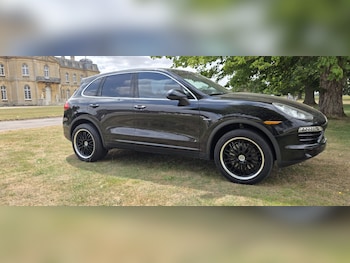 Used Porsche Cayenne 2013 for sale - 79290500: Photo