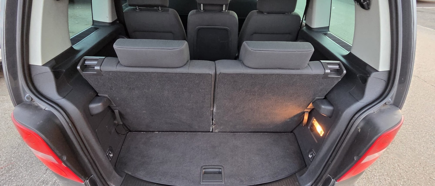 Used Volkswagen Touran 2006 for sale - 77681648: Photo 10