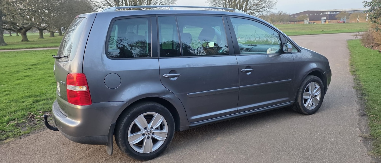 Used Volkswagen Touran 2006 for sale - 77681648: Photo 21