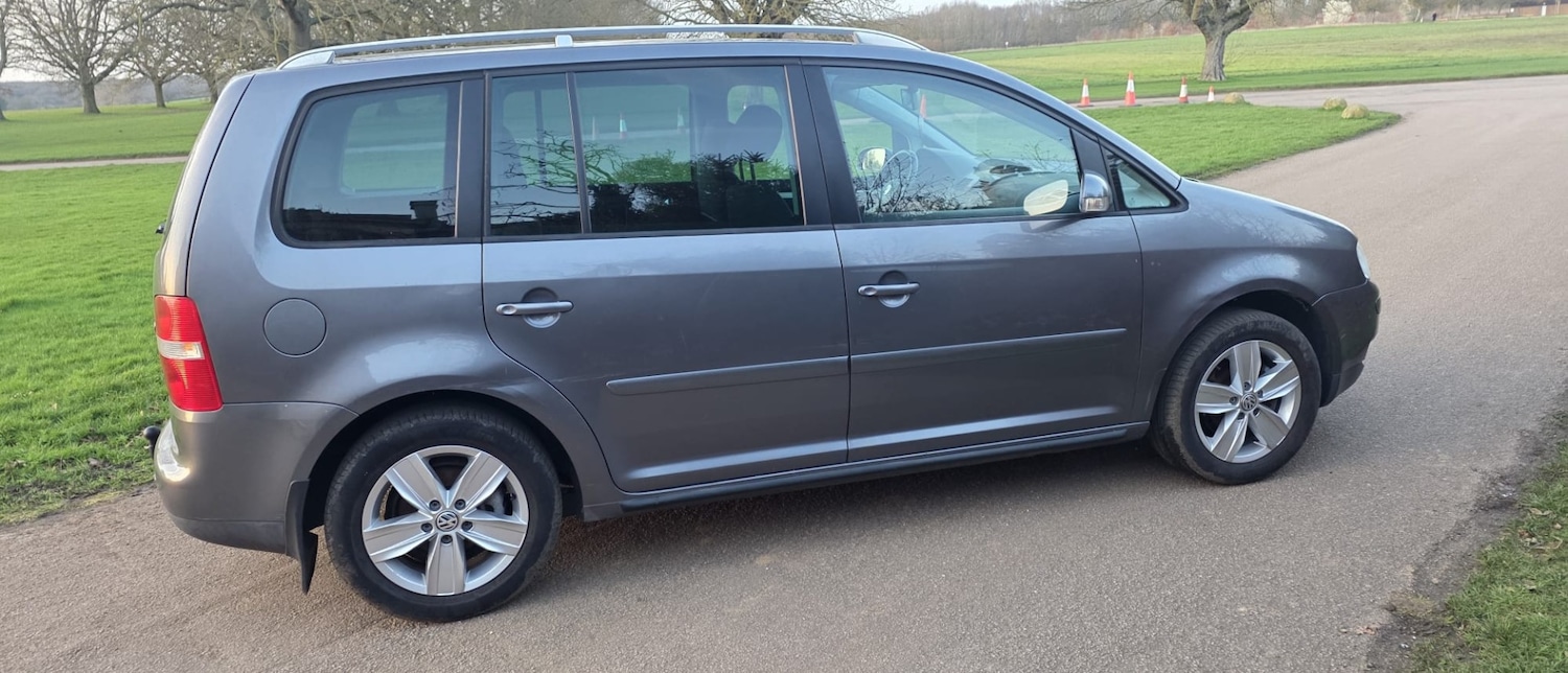 Used Volkswagen Touran 2006 for sale - 77681648: Photo 22