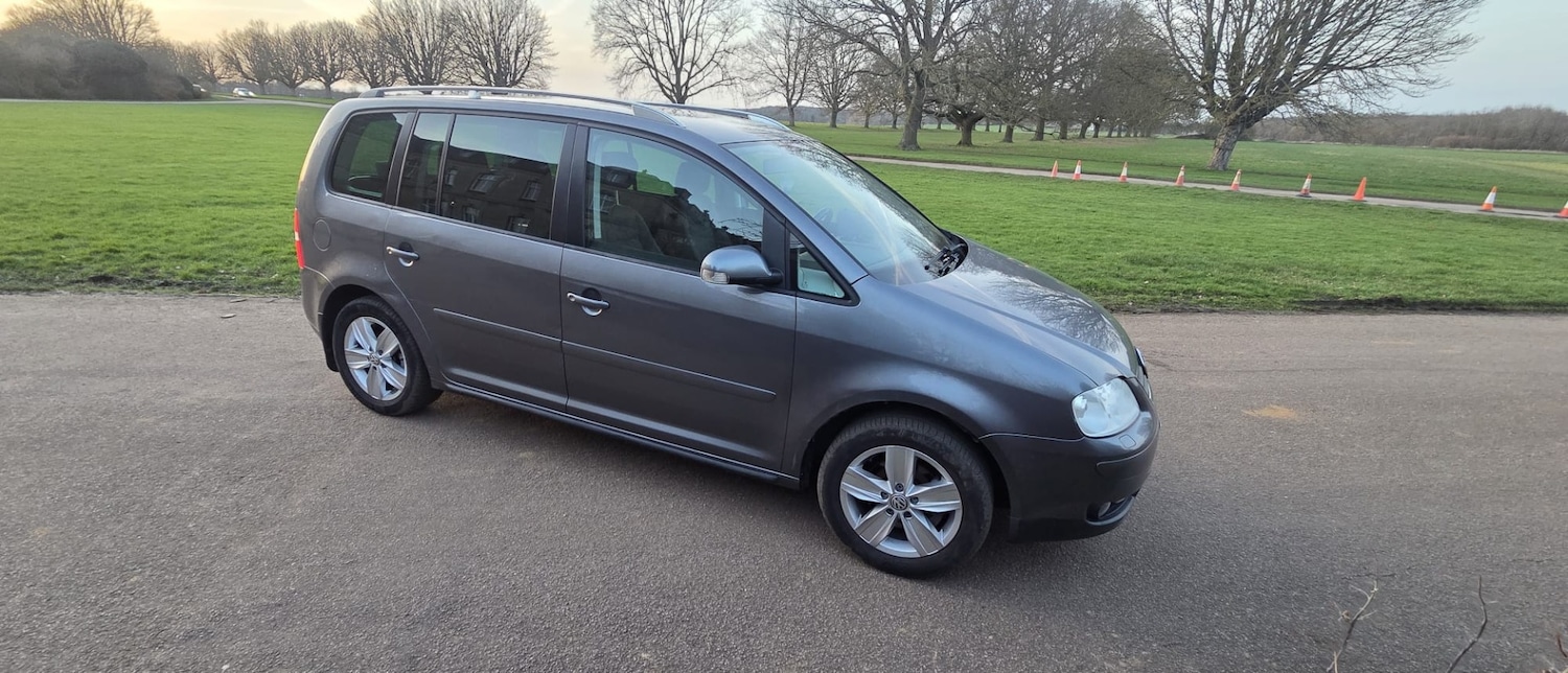 Used Volkswagen Touran 2006 for sale - 77681648: Photo 23