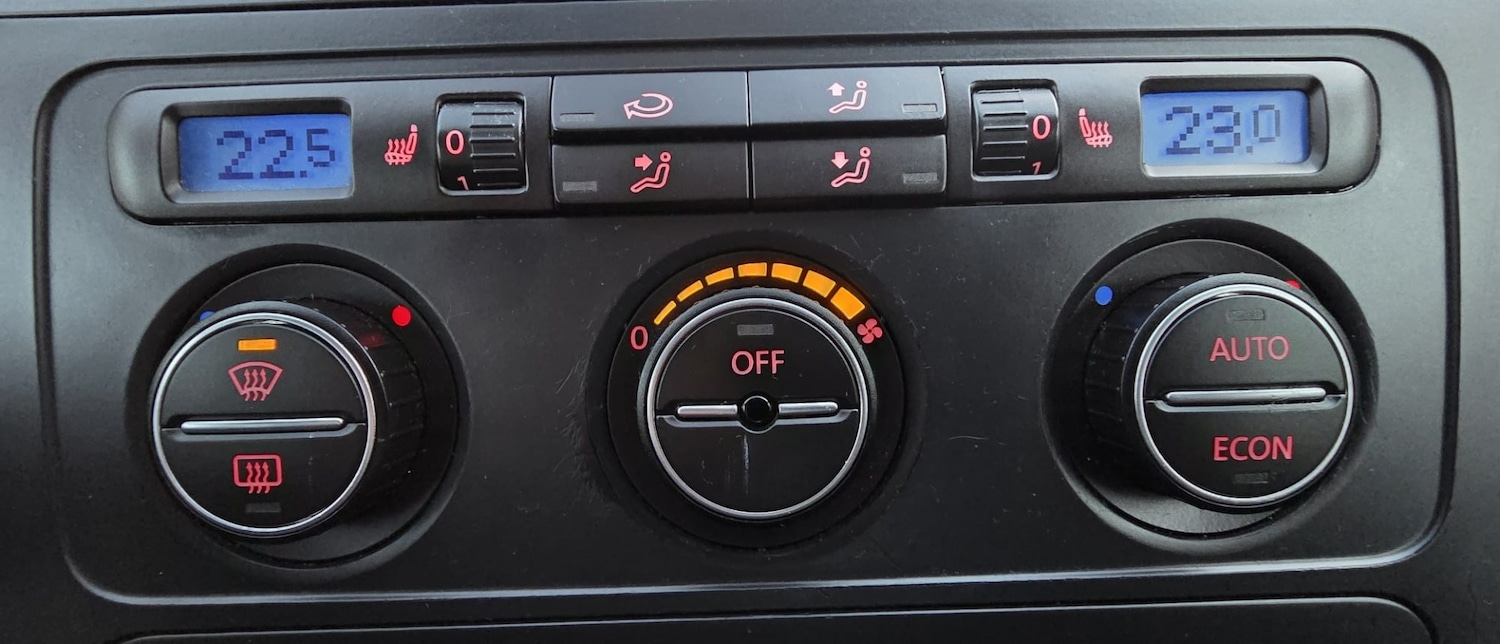 Used Volkswagen Touran 2006 for sale - 77681648: Photo 33