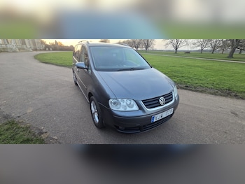 Used Volkswagen Touran 2006 for sale - 77681648: Photo