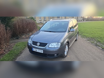 Used Volkswagen Touran 2006 for sale - 77681648: Photo
