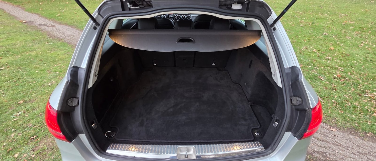 Used Mercedes-Benz C Class 2019 for sale - 76470920: Photo 36