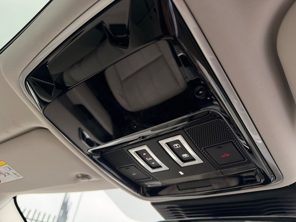 Used Land Rover Range Rover Velar 2022 for sale - 77627000: Photo 16