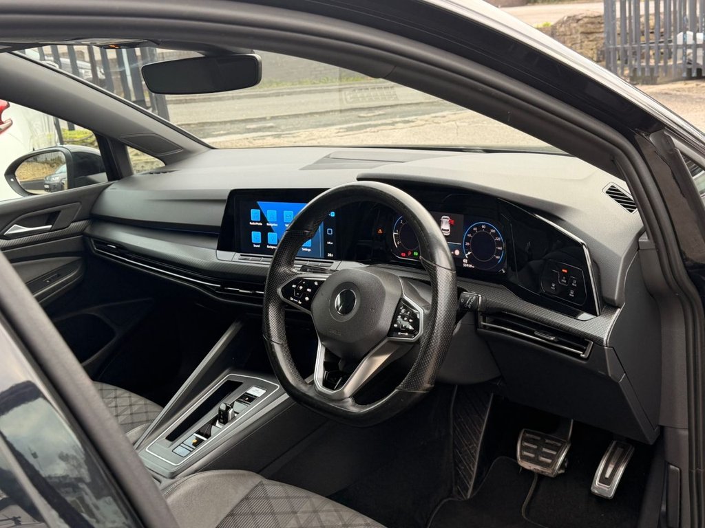 Used Volkswagen Golf 2020 for sale - 77626997: Photo 2