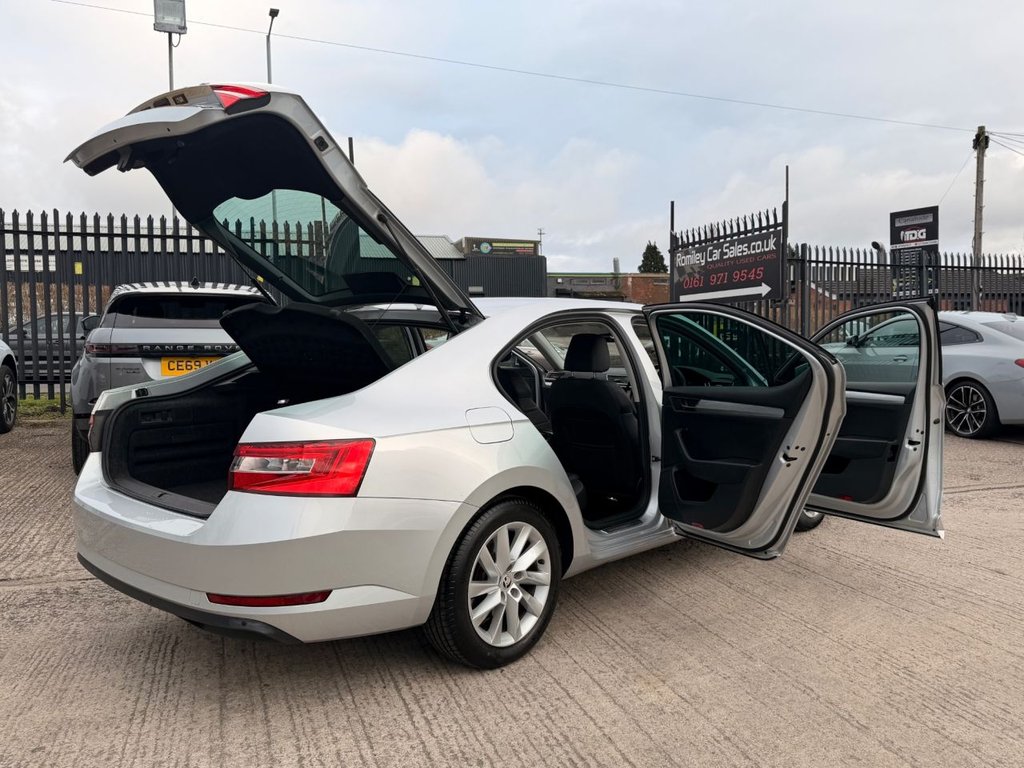 Used Skoda Superb 2021 for sale - 77627008: Photo 29