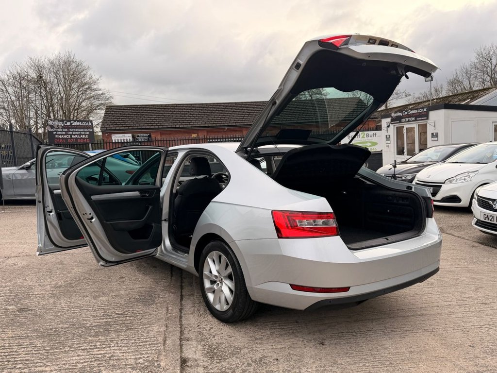 Used Skoda Superb 2021 for sale - 77627008: Photo 30