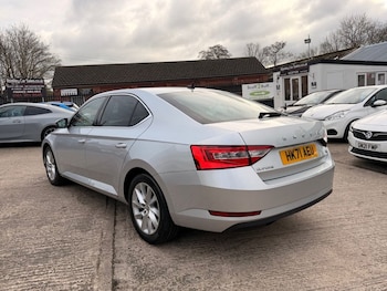 Used Skoda Superb 2021 for sale - 77627008: Photo