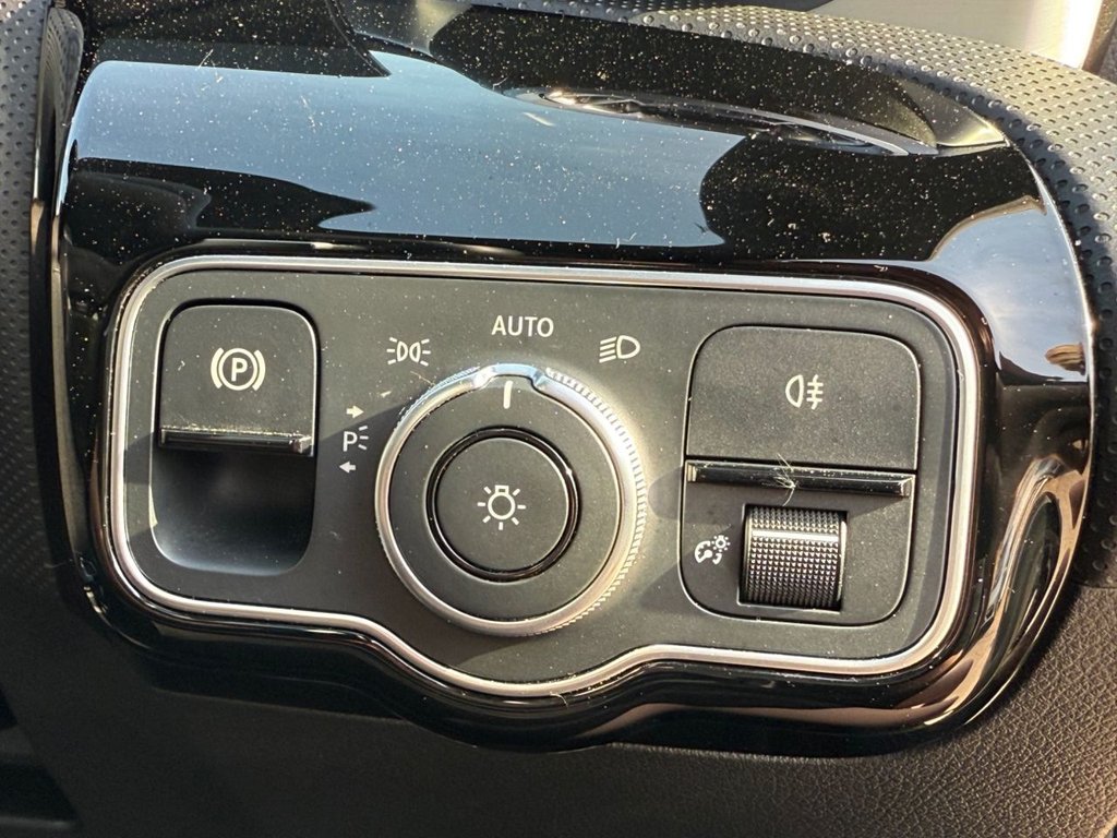 Used Mercedes-Benz CLA 2023 for sale - 77620895: Photo 27