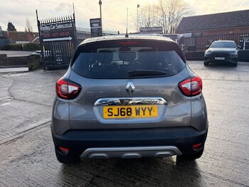 Used Renault Captur 2018 for sale - 77626996: Photo