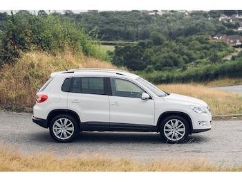 Used Volkswagen Tiguan 2009 for sale - 75716917: Photo