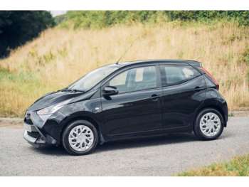 2020 - VVT-i x-play 5-Door