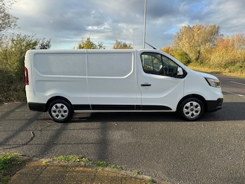 Used Renault Trafic 2024 for sale - 76431141: Photo