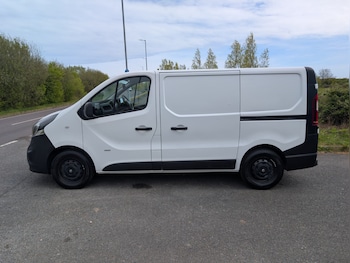 Used Vauxhall Vivaro 2017 for sale - 78309928: Photo