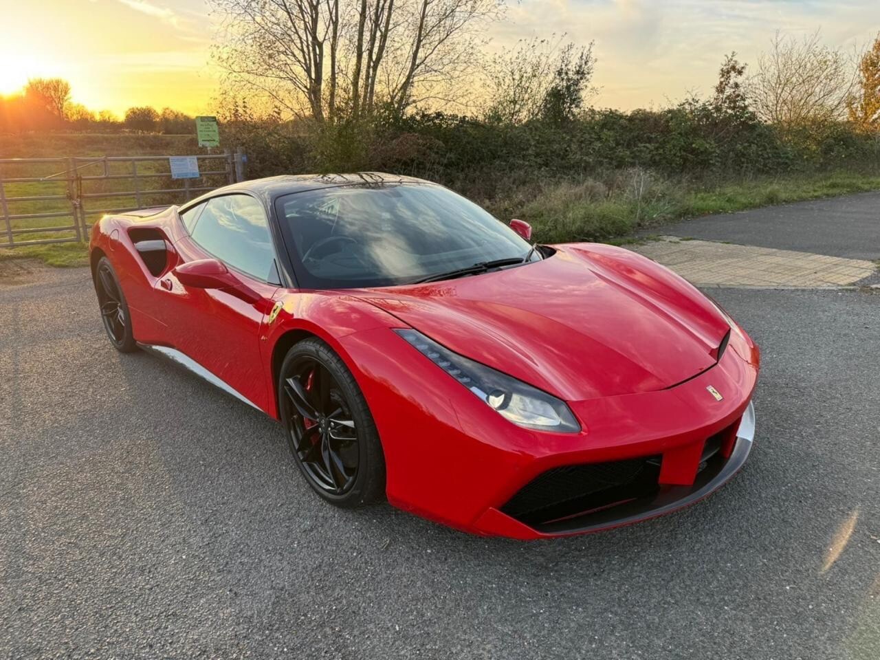 Used Ferrari 488 2016 for sale - 76571293: Photo 21