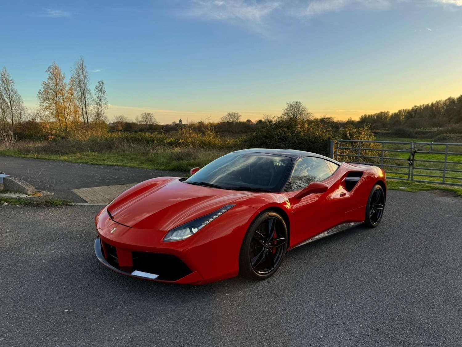 Used Ferrari 488 2016 for sale - 76571293: Photo 3