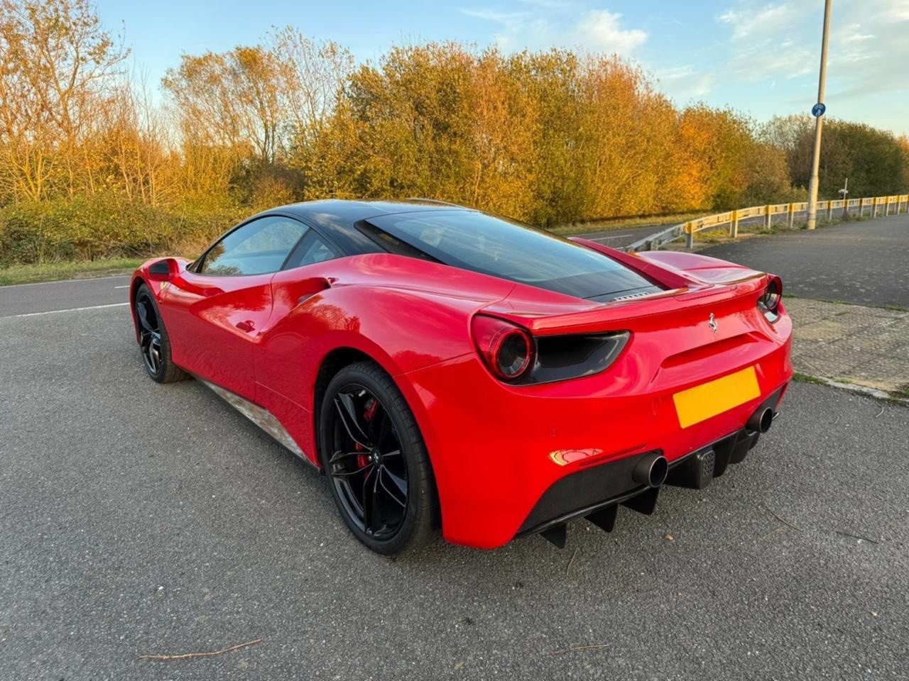 Used Ferrari 488 2016 for sale - 76571293: Photo 6